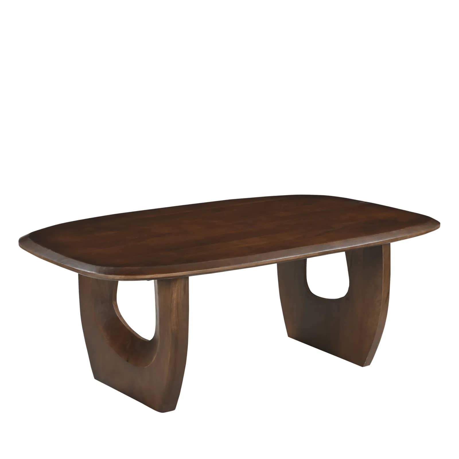 Détail du piètement en arche d’une table basse en manguier massif