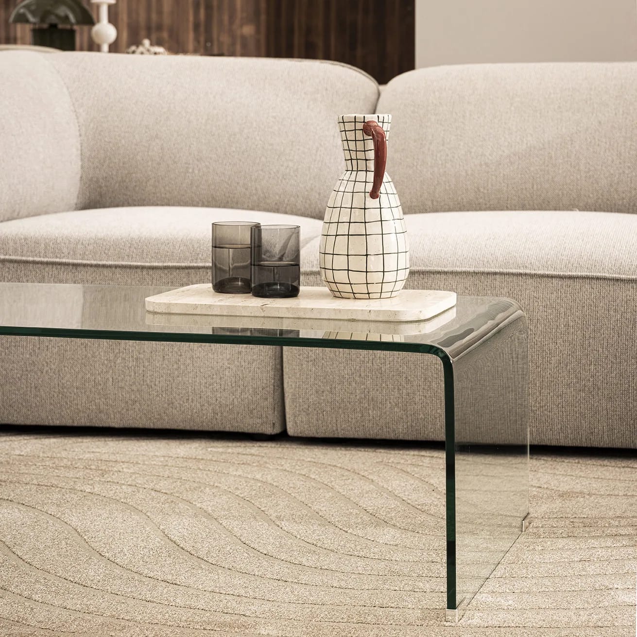 Transparence du verre de la table basse Nido