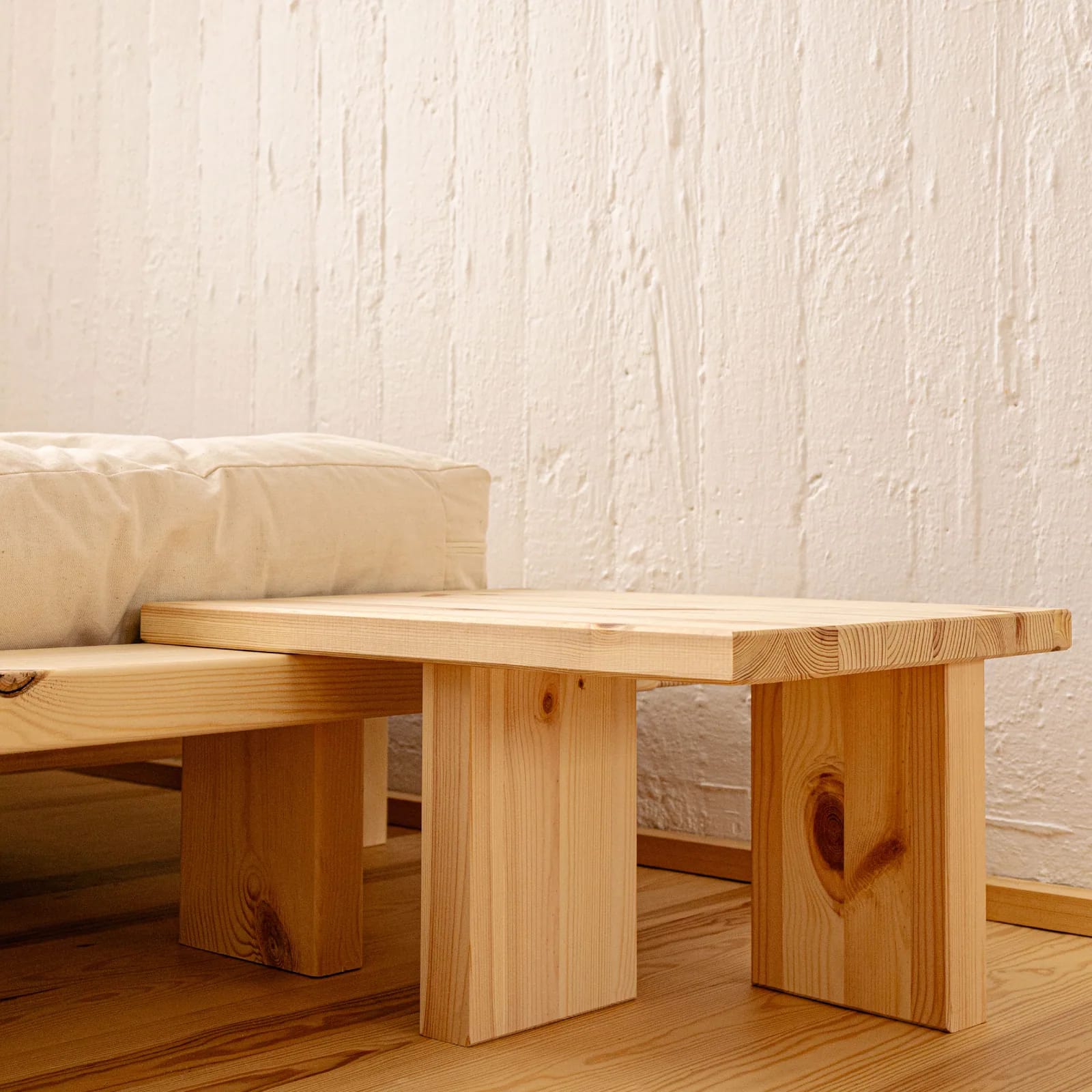 Plateau en pin massif de la table de chevet Japan