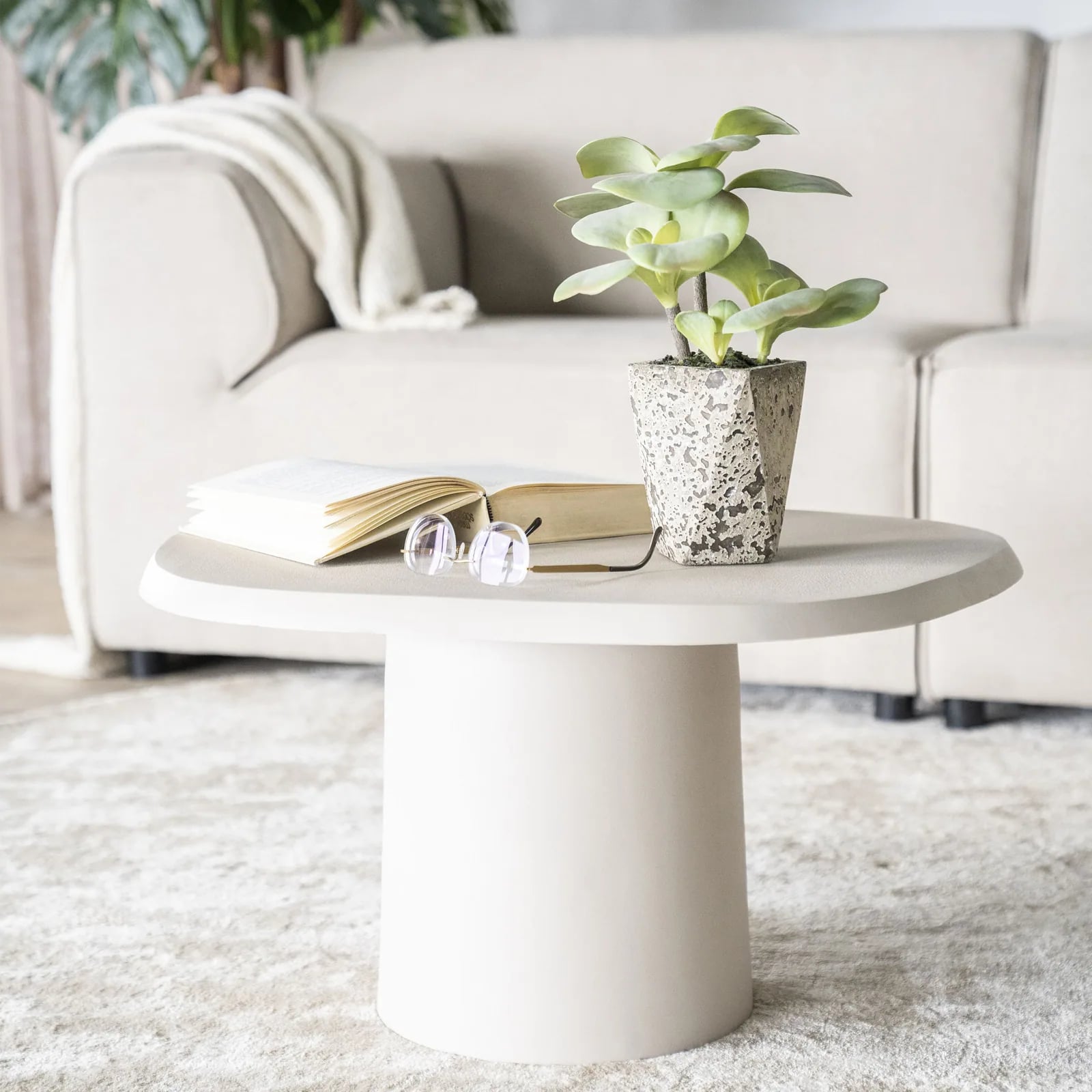 Table basse Sten en aluminium mat ivoire